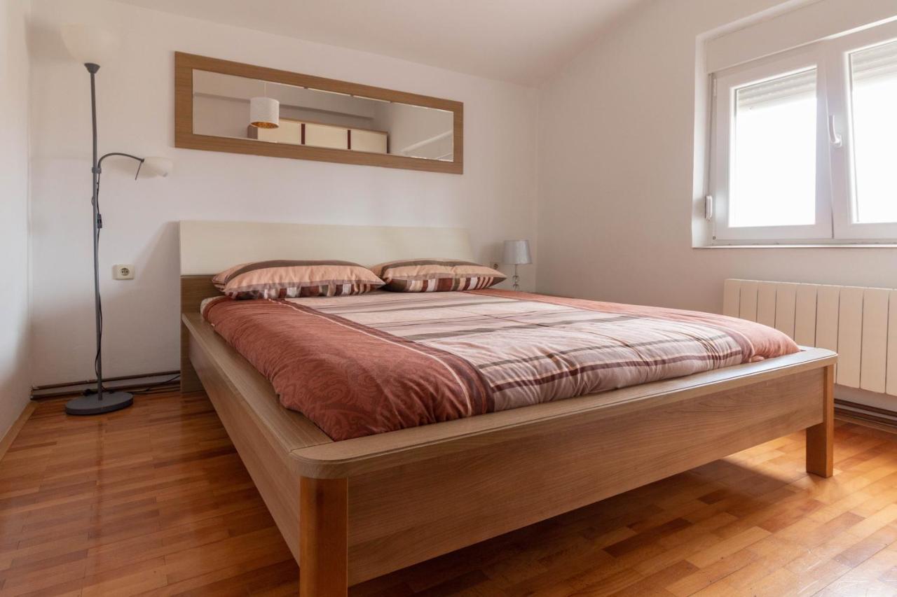 Modern Apartment Sara-Near The Beach Privlaka  Buitenkant foto